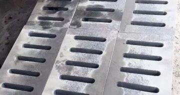 安康 芝麻灰石材沟盖板