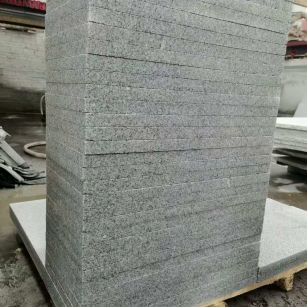 安康 花岗岩 地铺成品300*600，尺寸标准、厚薄均匀