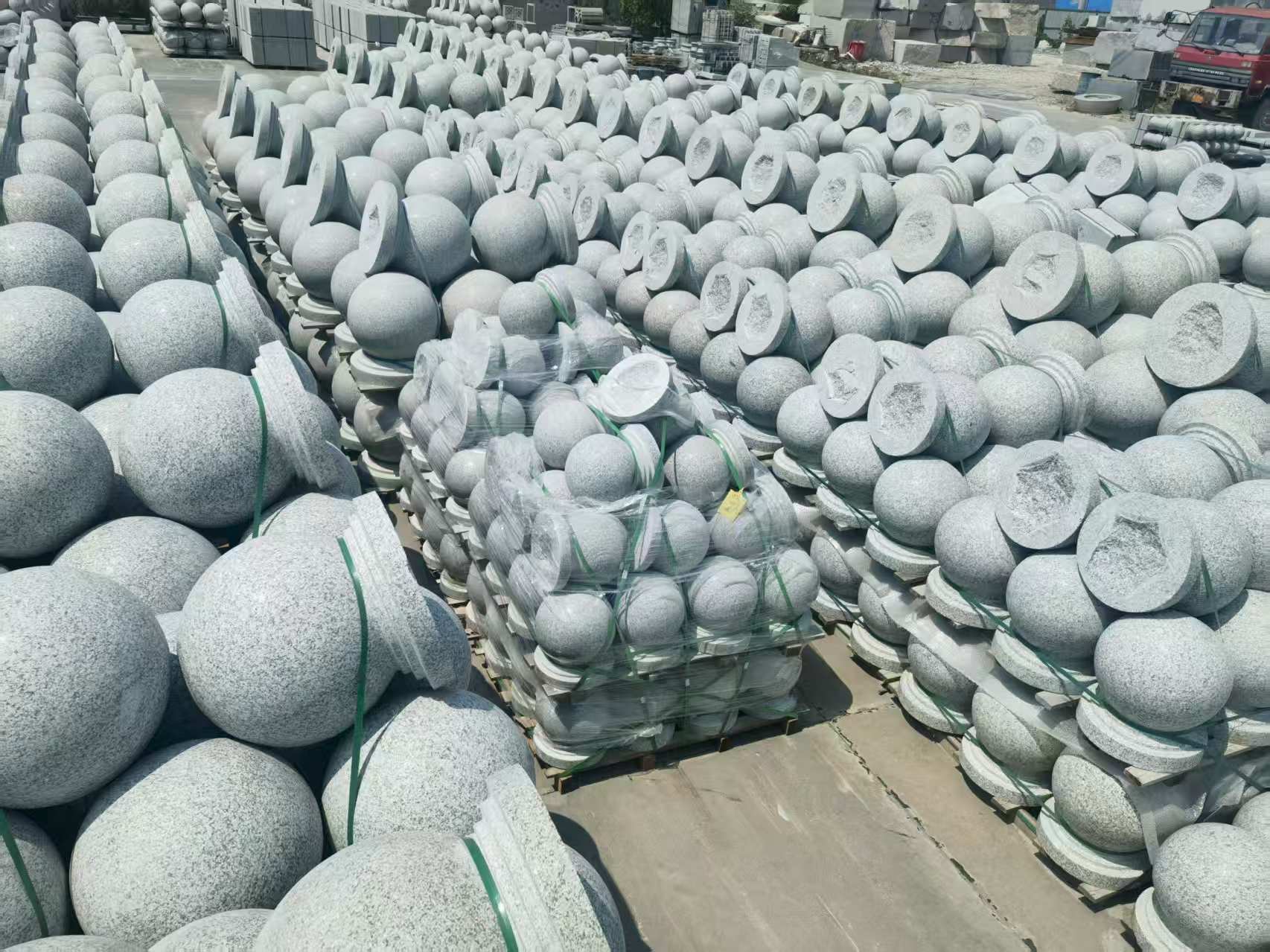 安康 花岗岩实心圆球，石球，挡车球，挡车石，车止石，路障石。